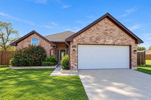 229 Quail Run, Aubrey, TX, 76227-4804 | Card Image