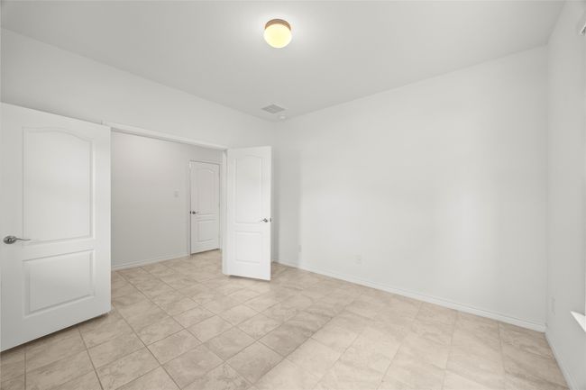 Empty room with baseboards | Image 16