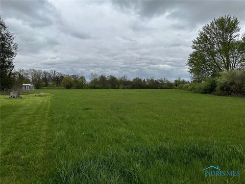 2201 W Main Cross St, Findlay, OH, 45840-1721 | Card Image