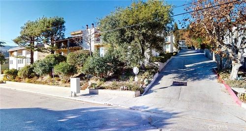 1881 Alpha Rd, Glendale, CA, 91208-2154 | Card Image