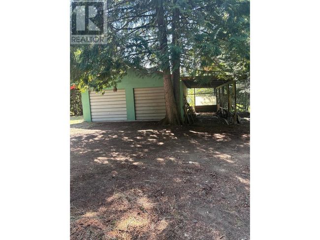 1055 White Rd, House other with 4 bedrooms, 2 bathrooms and null parking in South Slocan BC | Image 5