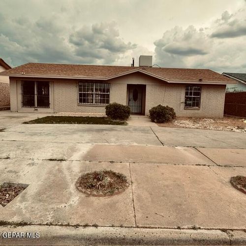 10824 Gemstone St, El Paso, TX, 79924-1664 | Card Image