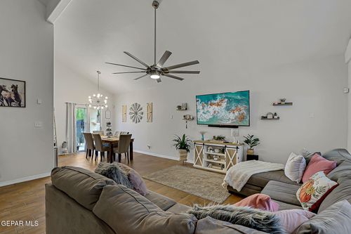 6220 Brillo Luna, El Paso, TX, 79932-3821 | Card Image