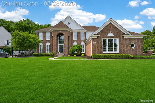 337 Country Club Ct, Canton, MI, 48188-3026 | Card Image