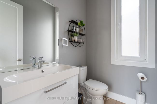 1468 Byron Baseline Rd, House other with 4 bedrooms, 4 bathrooms and 8 parking in London ON | Image 10