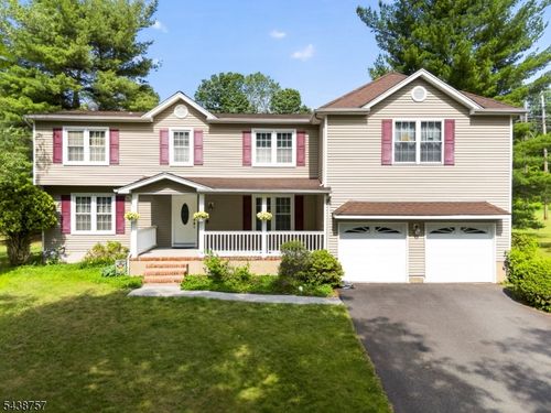 10 Jean Dr, Towaco, NJ, 07082-1216 | Card Image