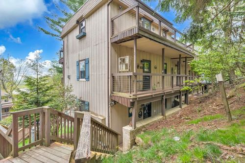 d116-103 Mid Holiday Ln, Beech Mountain, NC, 28604-6999 | Card Image