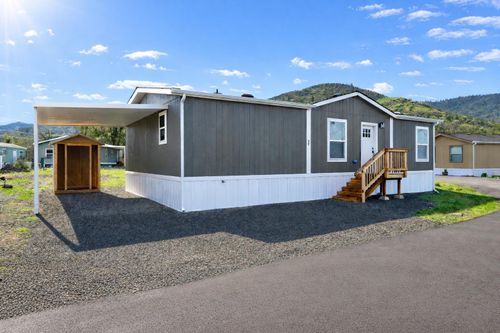 37-1 Corral Ln, Ashland, OR, 97520-9611 | Card Image
