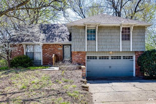 3421 W 10th Pl, Lawrence, KS, 66049-3331 | Card Image