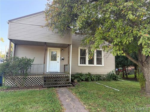 611 Clark St, Canton, MO, 63435-1312 | Card Image