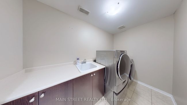 42 Bellchase Trail, House attached with 4 bedrooms, 4 bathrooms and 3 parking in Brampton ON | Image 33