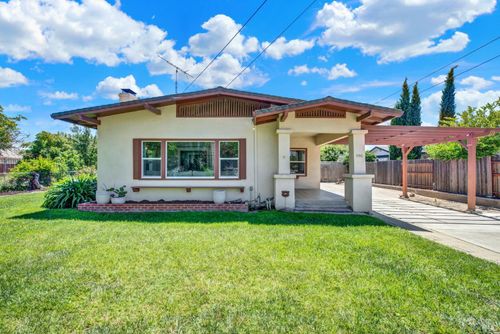 390 S 3rd Street, Dixon, CA, 95620 | Card Image