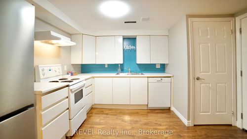 lower-26 Belton Blvd, St Catharines, ON, L2T3N6 | Card Image