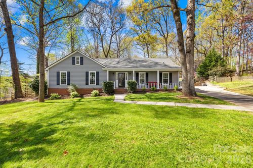 401 Leighton Ct, Matthews, NC, 28105-6532 | Card Image