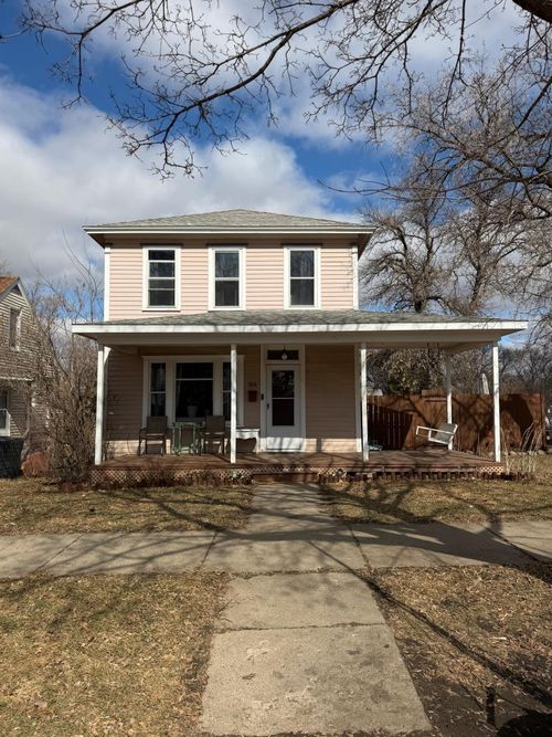 308 W Douglas Avenue, Fergus Falls, MN, 56537 | Card Image