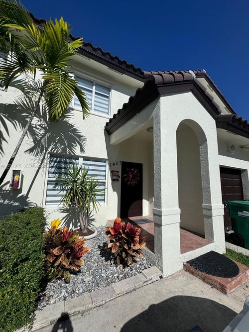 1407-8851 Nw 110th Pl, Doral, FL, 33178-2195 | Card Image
