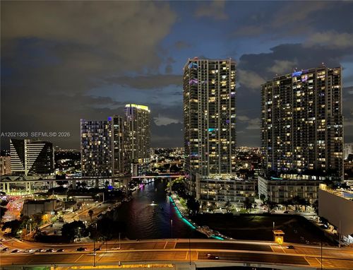 2307-31 Se 5th St, Miami, FL, 33131-2516 | Card Image