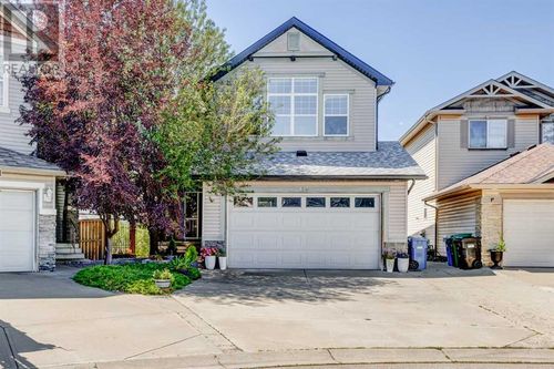 129 Pantego Bay Nw, Calgary, AB, T3K0B7 | Card Image