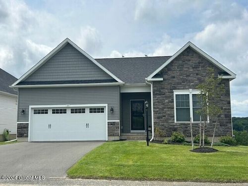 31 Harbor Ln, Cohoes, NY, 12047-4825 | Card Image