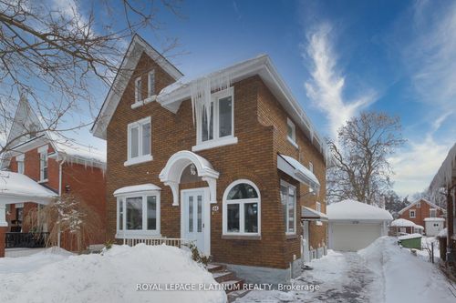 44 Troy St, Kitchener, ON, N2H1L8 | Card Image