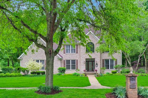 792 Black Walnut Dr, Sugar Grove, IL, 60554-9275 | Card Image