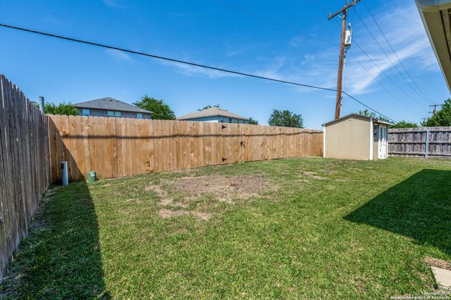 9814 Autumn Dawn, House other with 3 bedrooms, 2 bathrooms and null parking in Converse TX | Image 25