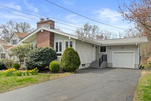 33 Cottage Ln, Niantic, CT, 06357-3301 | Card Image