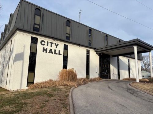 4600 W 51st St, Roeland Park, KS, 66205-3500 | Card Image