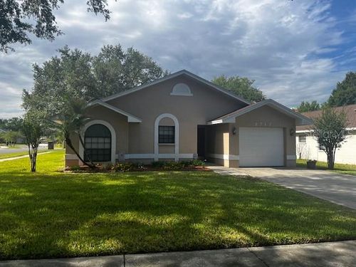 2717 Wilder Park Dr, Plant City, FL, 33566-7553 | Card Image
