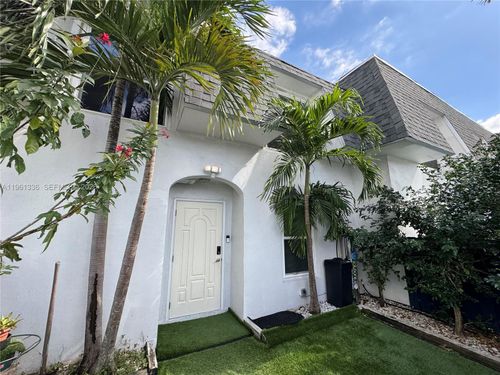 3-4028 Sw 67th Ter, Davie, FL, 33314-3216 | Card Image