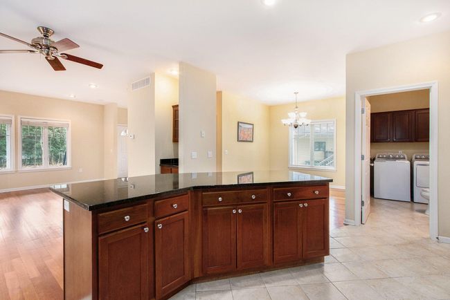 35 3 Rd St, House other with 4 bedrooms, 3 bathrooms and null parking in South Haven MI | Image 8
