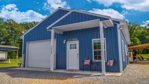 1520 Murphy Hill Rd, Langston, AL, 35755-7334 | Card Image