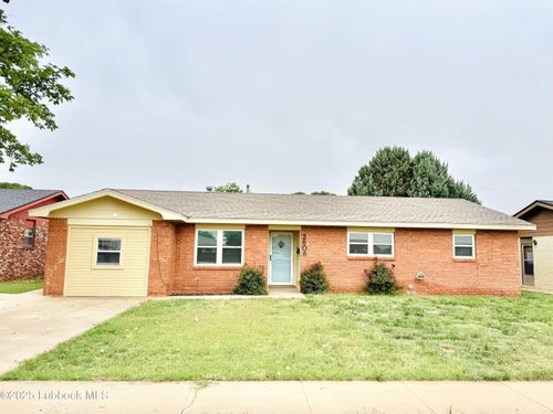 2606 W 19th St, Plainview, TX, 79072-3712 | Card Image