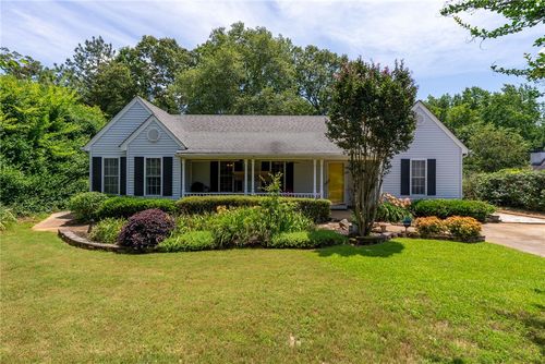 318 Weeping Willow Dr, Seneca, SC, 29672-2495 | Card Image