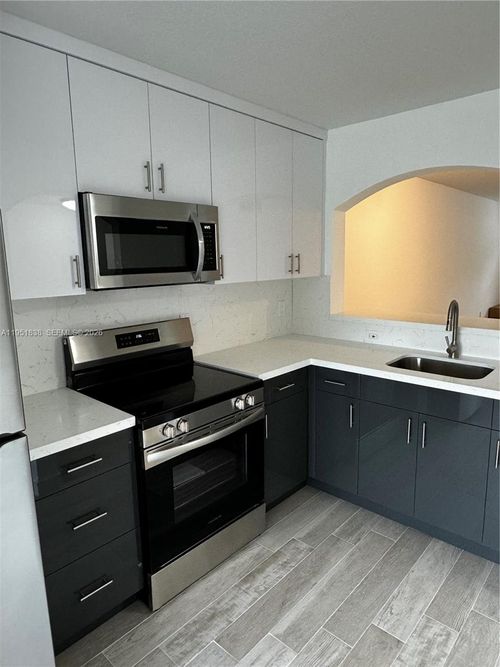 unit-105-2650 Se 12th Pl, Homestead, FL, 33035-2309 | Card Image