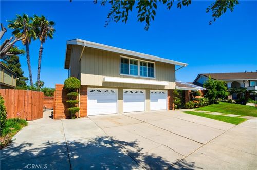 2108 Via Caliente, Fullerton, CA, 92833-1853 | Card Image