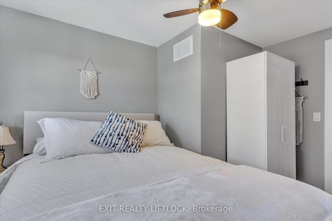 64 Front St E, House other with 4 bedrooms, 3 bathrooms and 10 parking in Bobcaygeon ON | Image 32