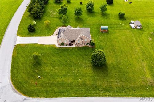 3527 Boomerang Dr, Marine, IL, 62061-1827 | Card Image