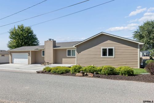 2520 Platte River Drive, Bellevue, NE, 68123 | Card Image