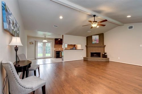 931 Grand Junction Dr, Katy, TX, 77450-3800 | Card Image