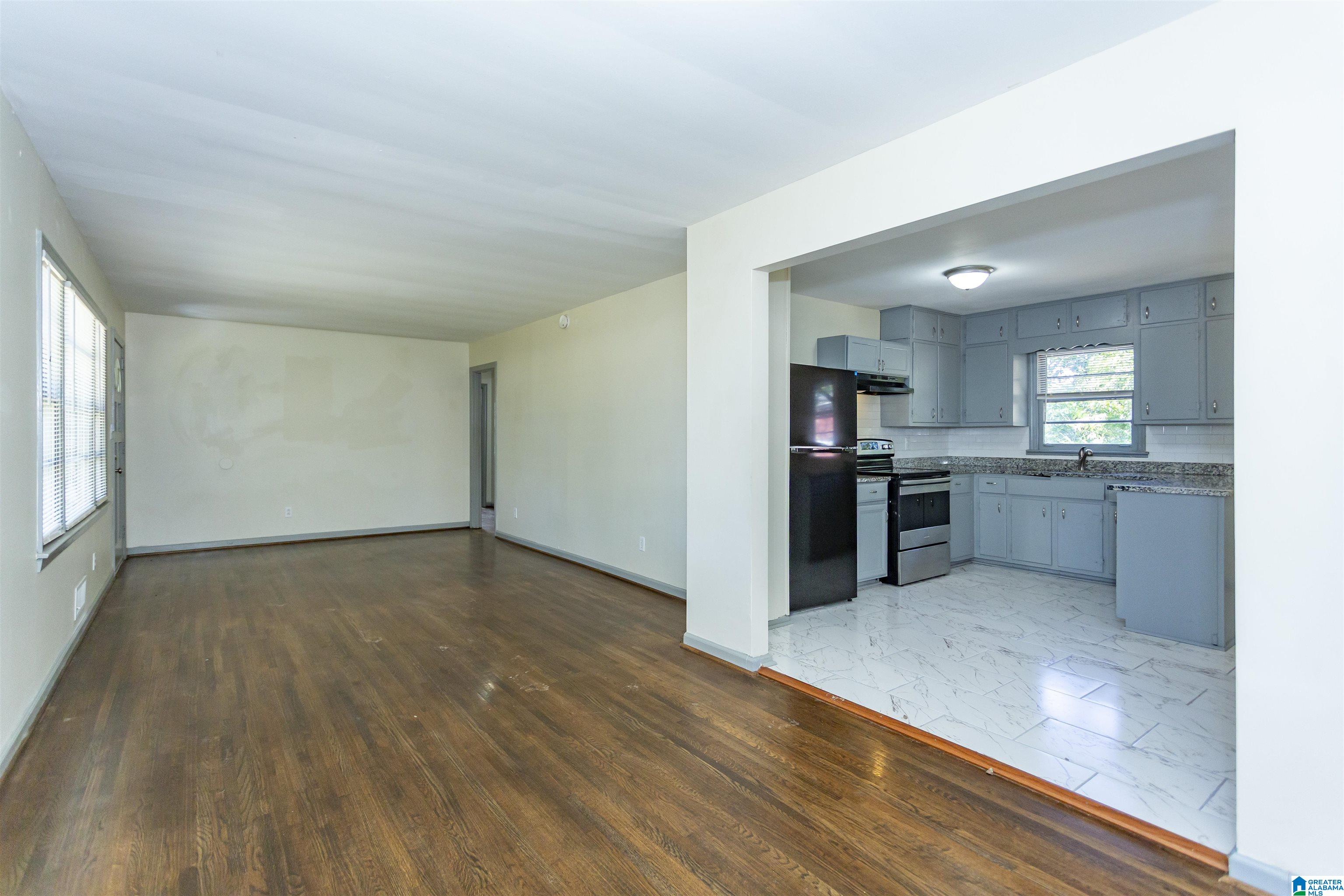 Residential in CENTER POINT 4