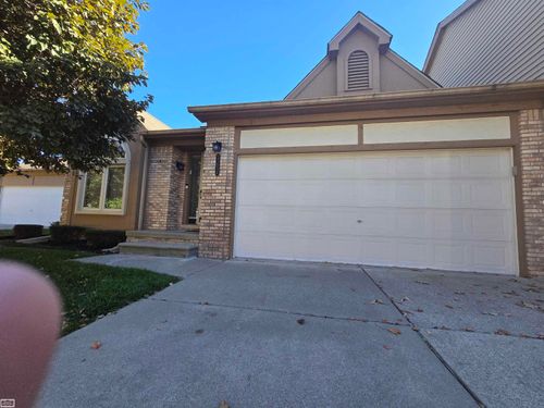 35934 Fierimonte Dr, Clinton Township, MI, 48035-2120 | Card Image