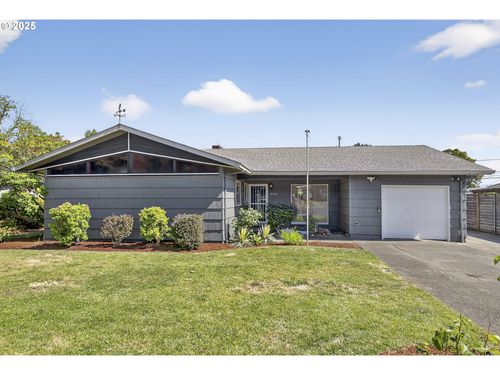13929 Ne Russell St, Portland, OR, 97230 | Card Image