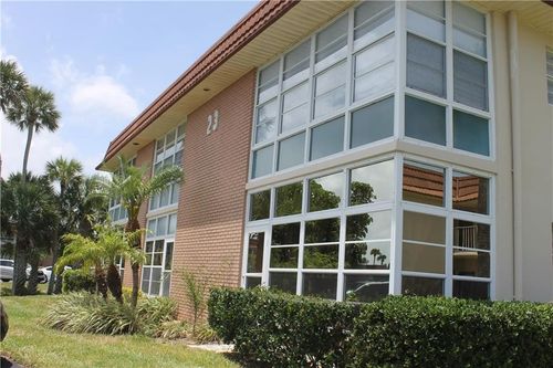 104-23 Vista Gardens Trl, Vero Beach, FL, 32962-1723 | Card Image