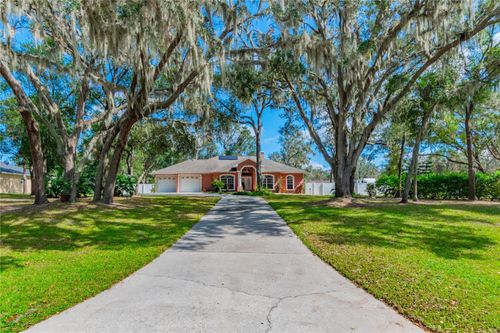 8420 Southwood Pines Street, Lithia, FL, 33547 | Card Image