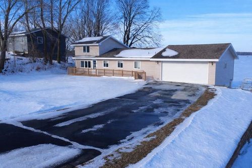 8325 Hennepin Way, Morristown, MN, 55052-5001 | Card Image