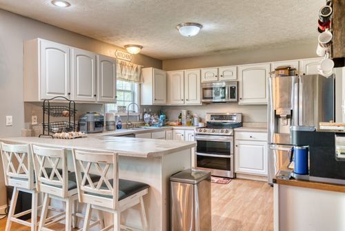 781 Claw Ct, Hopkinsville, KY, 42240-8737 | Card Image