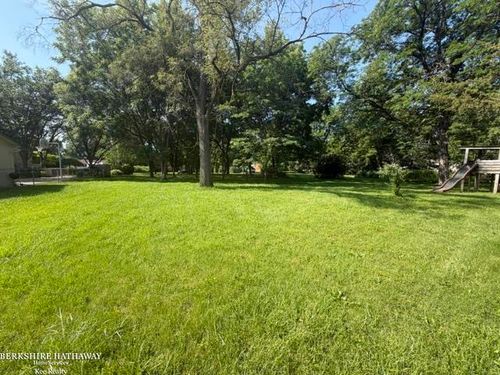 11849 Carney St, Warren, MI, 48089-1297 | Card Image