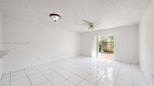c2-8183 Nw 8th St, Miami, FL, 33126-2890 | Card Image