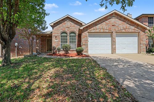 2313 Becard Dr, Mesquite, TX, 75181-2998 | Card Image